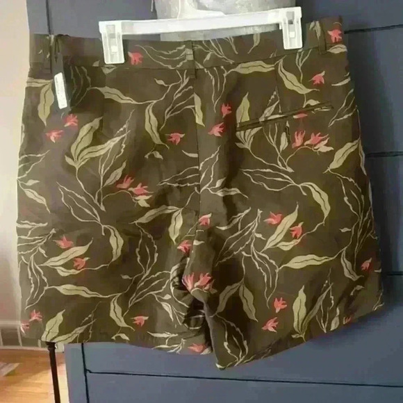 RAG & BONE JACKSON SHORT ARMY FLORAL size 36 - Picture 3 of 4